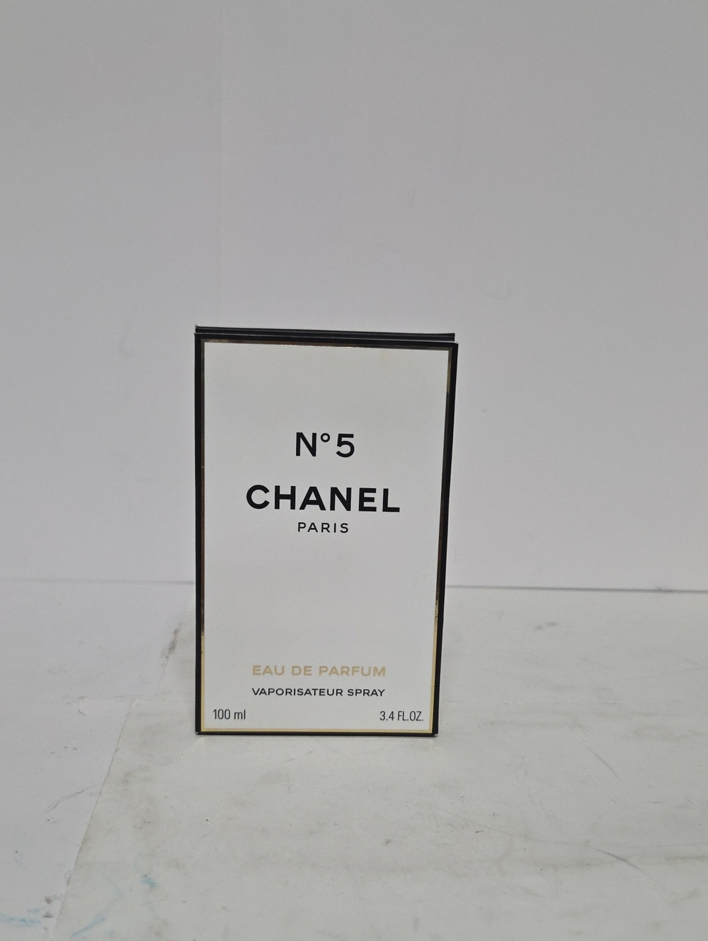 CHANEL N°5 Eau de Parfum Box - White, Black & Gold 3.4 Oz.